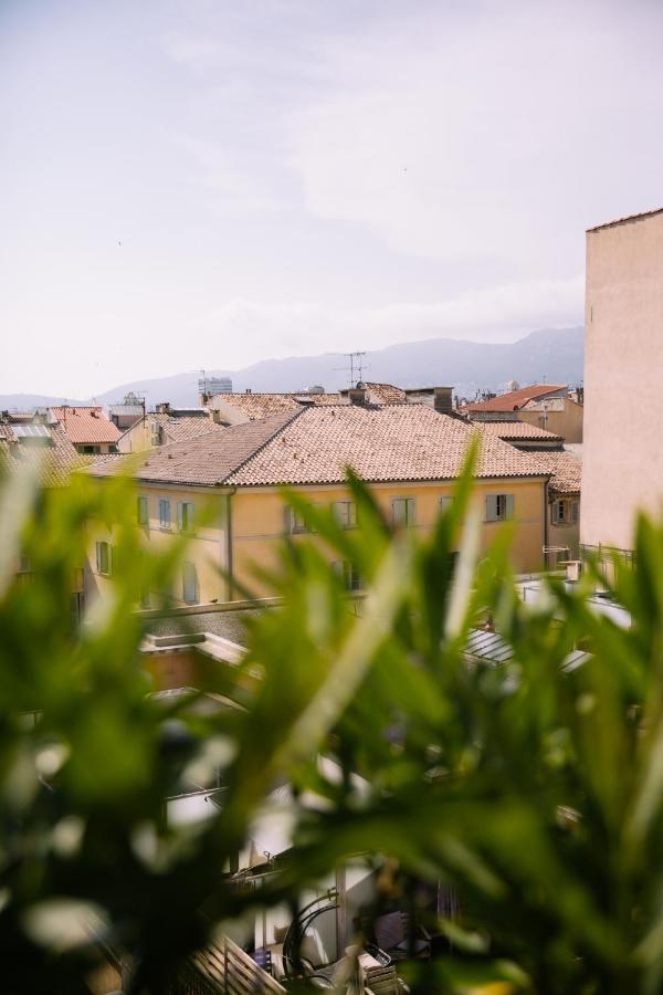 Ferienwohnung Duplex Avec Terrasse - Hyper-Centre De Toulon Exterior foto